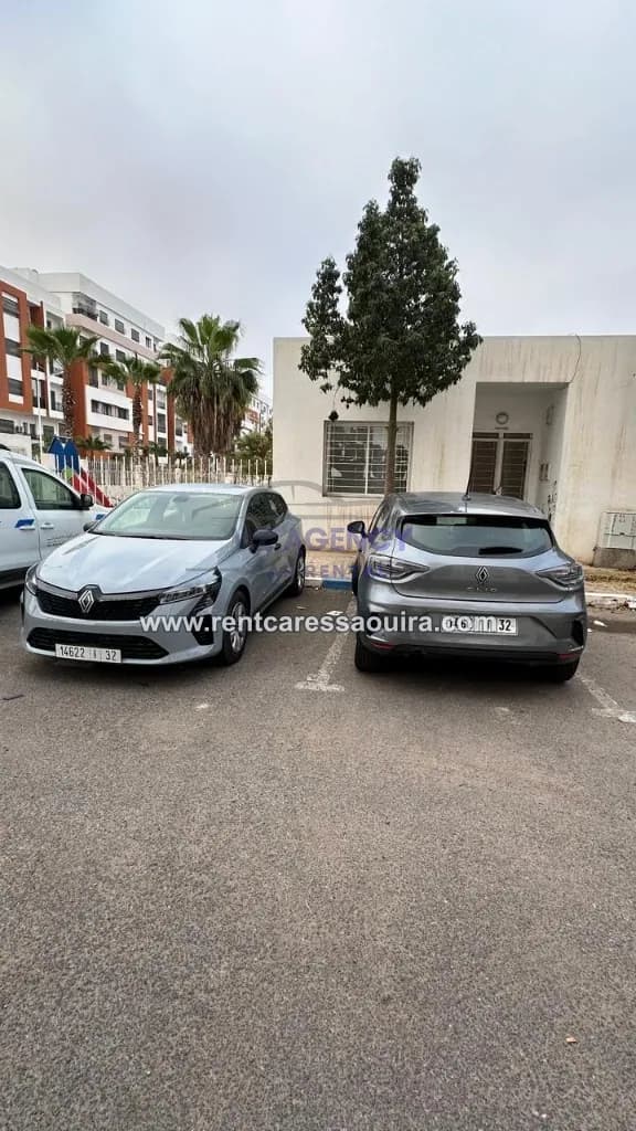 Clio 5 rental Essaouira – two grey Clios parked Morocco | Mz Agency