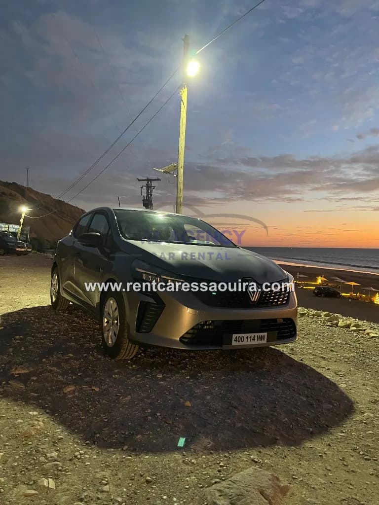 Renault Clio 5 rental Essaouira – front view showroom insurance included | Mz Agency